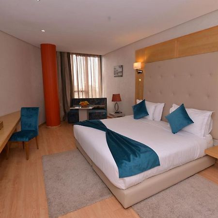 Le 135 Appart Hotel Kazablanka Dış mekan fotoğraf
